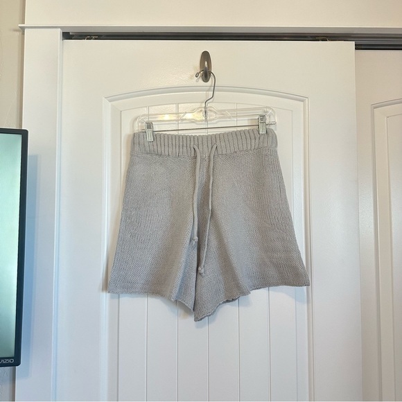 NWT WeWoreWhat pull on sweater short in light gray super soft casual luxury S - Picture 8 of 8